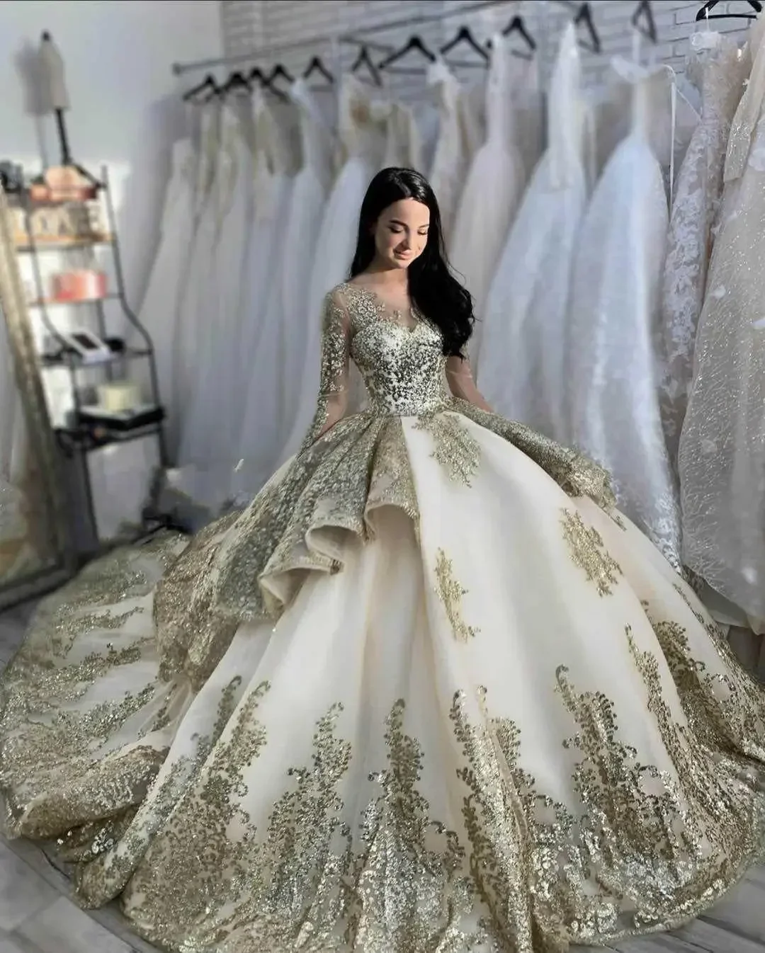 

Customized Gold Lace Appliques Ballgown Wedding Dresses Long Sleeves Vestidos De Novia 2023 Plus Size Bridal GownsBridal