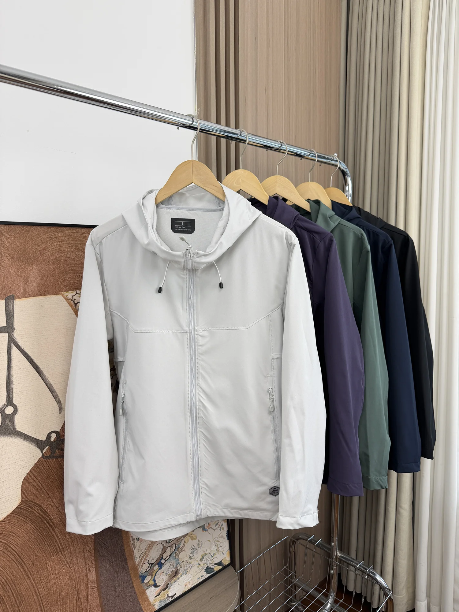 Couple's Style Breathable Light Weight Spring Summer Hooded Quick Dry Sun Protection Jacket Comfortable Skin-friendly Men's J...