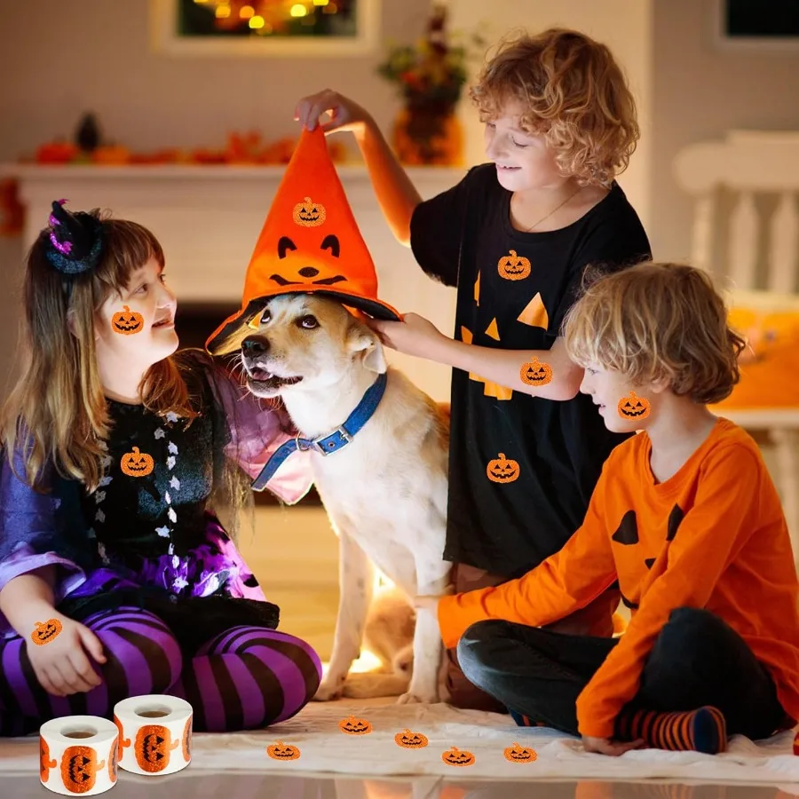 500 قطعة 1.5 بوصة ملصقات اليقطين للهالوين على شكل يقطين برتقالية ذاتية اللصق لمغلف حفلة الهالوين سجل القصاصات