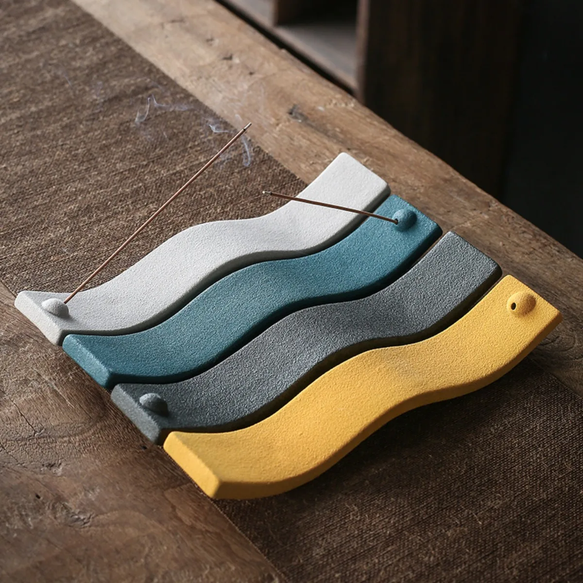 

Creative Ceramic Macaron Deer Matte Incense Holder New Cross Border Aroma Diffuser Nordic Ceramic Decor