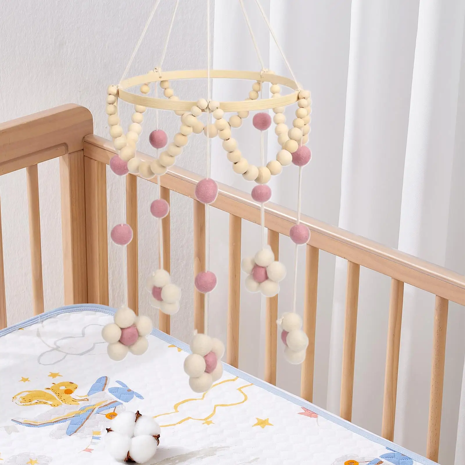 กระดิ่งแขวนตกแต่งห้องนอนเด็กอ่อน รูปทรงดอกไม้ ขนฟู ลูกบอล สำหรับแขวนบนเปลเด็ก เตียงเด็ก เตียงข้างเตียง