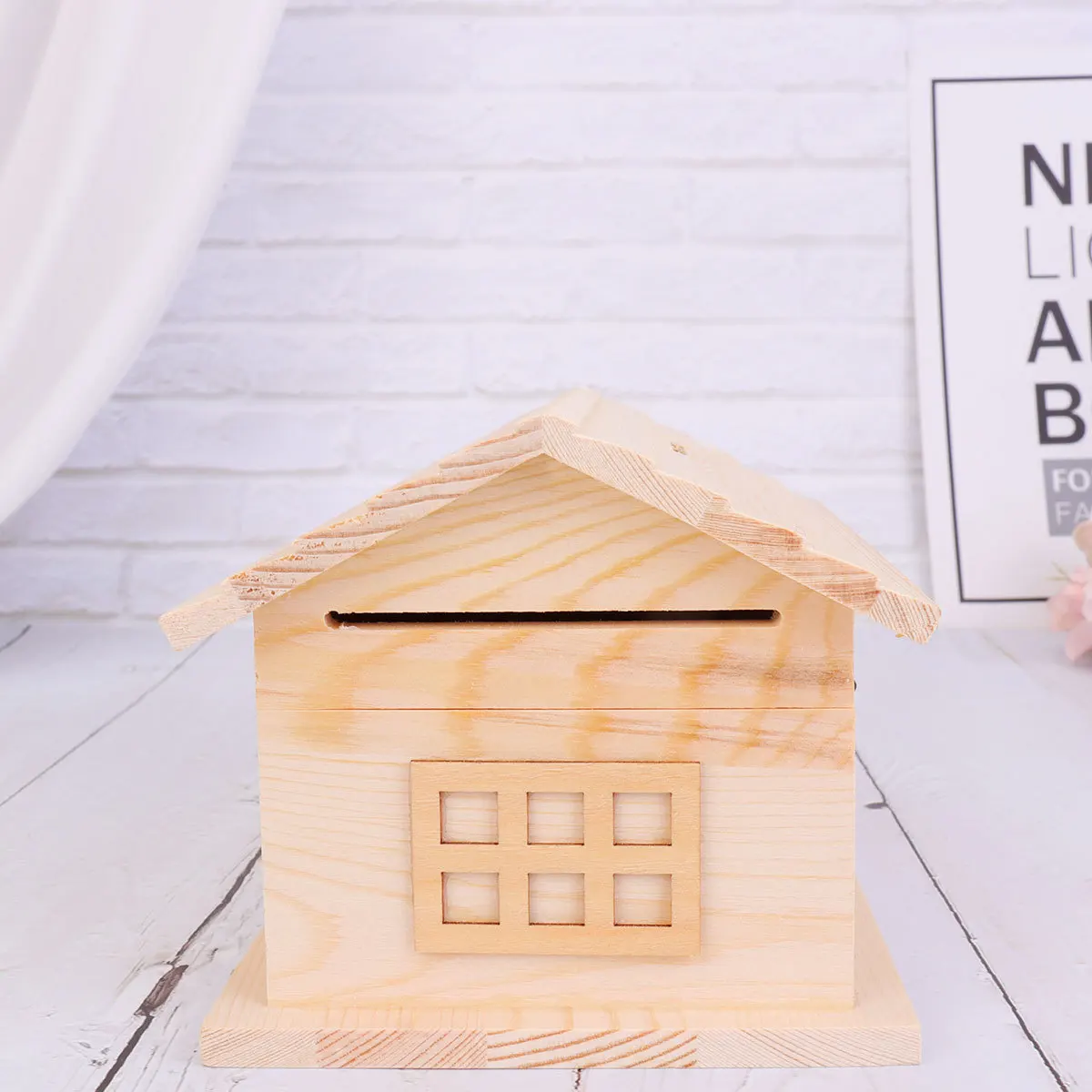 

Деревянная копилка в форме домика для детей, 1 шт., развивающая игрушка, деревянный ящик для хранения денег, копилка-сейф