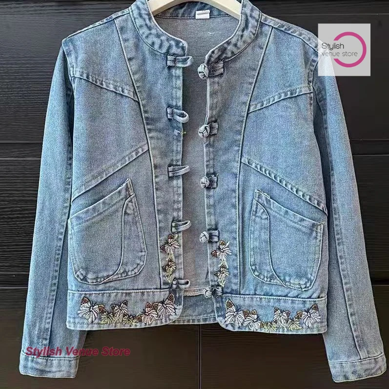 

Chinese folk style embroidery buckle design short denim shirt coat women's autumn and winter new fashion retro casual Joker top.