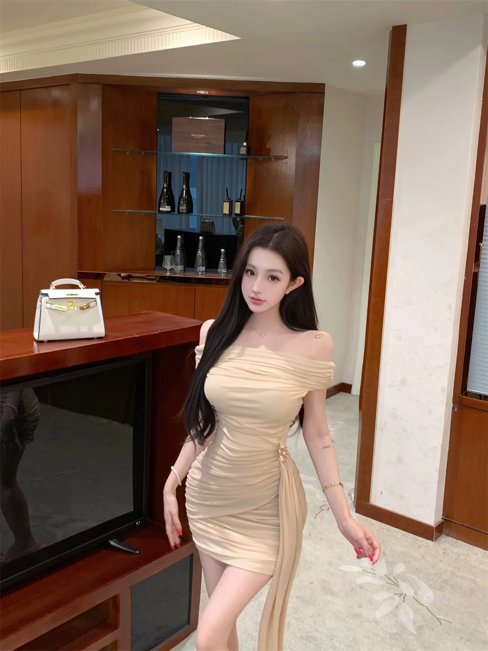 

Элегантное женское платье в стиле Kumikumi с принтом вишневого цвета, весеннее, приталенное, с запахом, на одно плечо