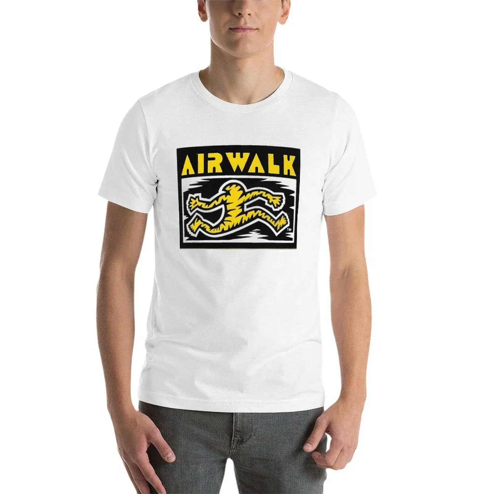 تي شيرت رجالي للجري، حذاء Airwalk للتزلج. تي شيرت أساسي تي شيرت تي شيرت