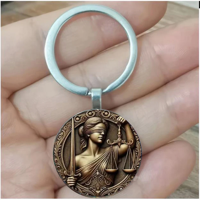 

Vintage Women's Justice Keychain - Elegant Alloy Gift, Symbolic Accessory for Lawyers, Judges, and Rights Holders in the Legal P