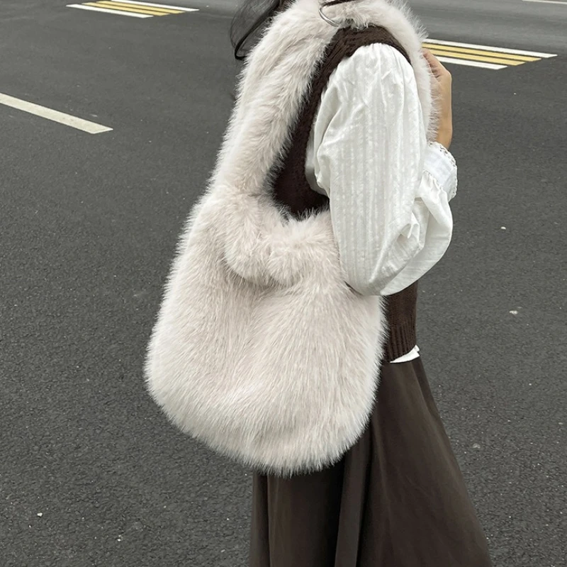 

Solid Color Women's Soft Plush Shoulder Bags Simple Winter Faux Fur Tote Underarm Bags Large Capacity Female Furry Messenger Bag