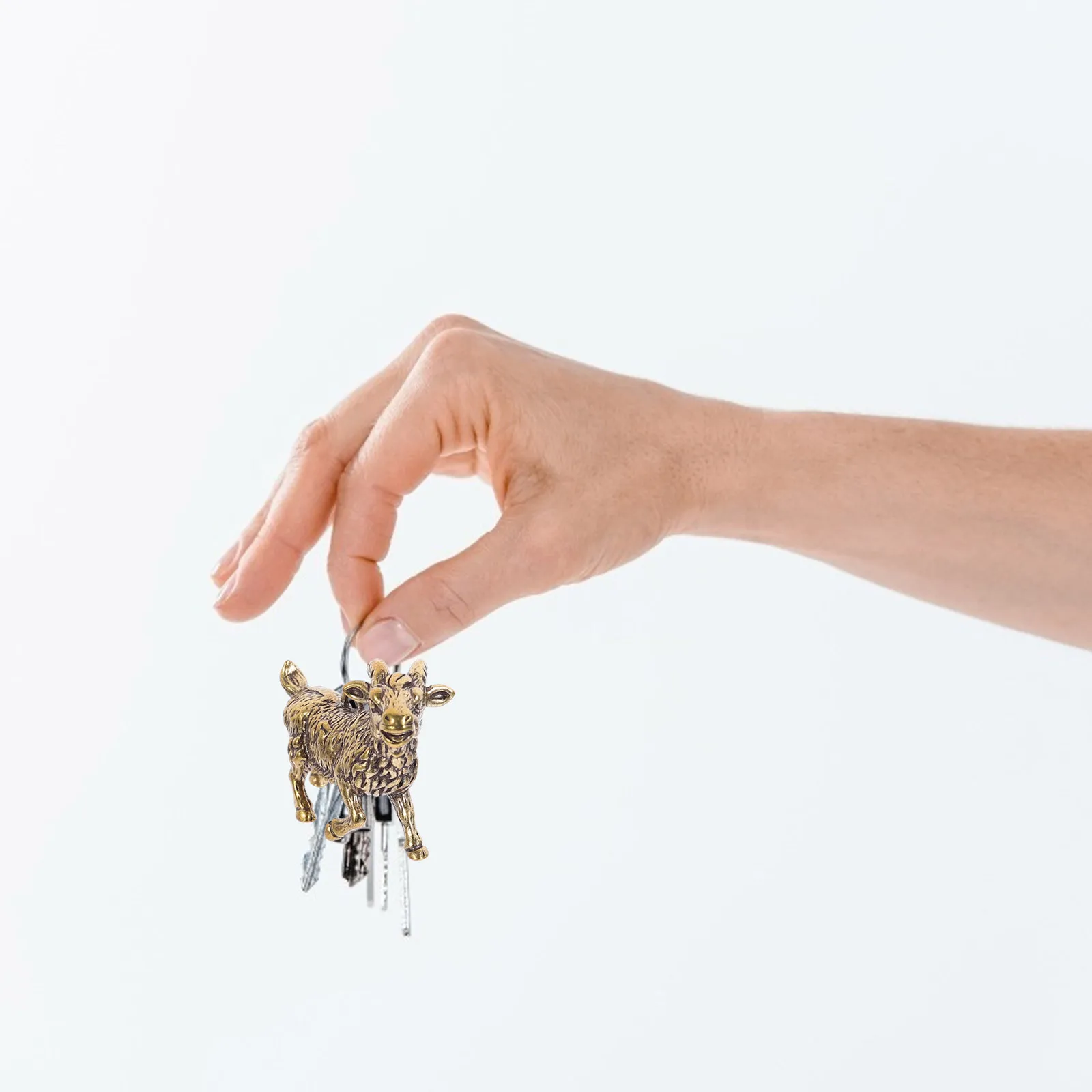 

Brass Goat Keychain Charm Handmade Retro Pendant Lucky Decoration Hanging Charm Animal Keyring Adornment Keychain Pendant
