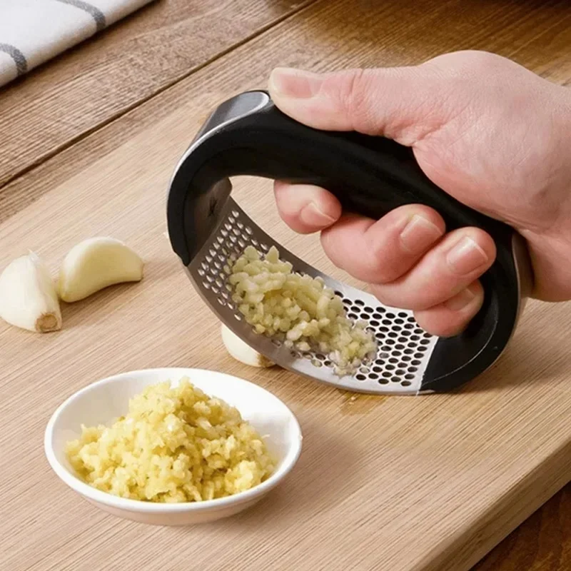 1-7pcs Garlic Press and Mincer Heavy Duty Stainless Steel Soft Handle Effortless Garlic Crusher for Minced Garlic and Paste