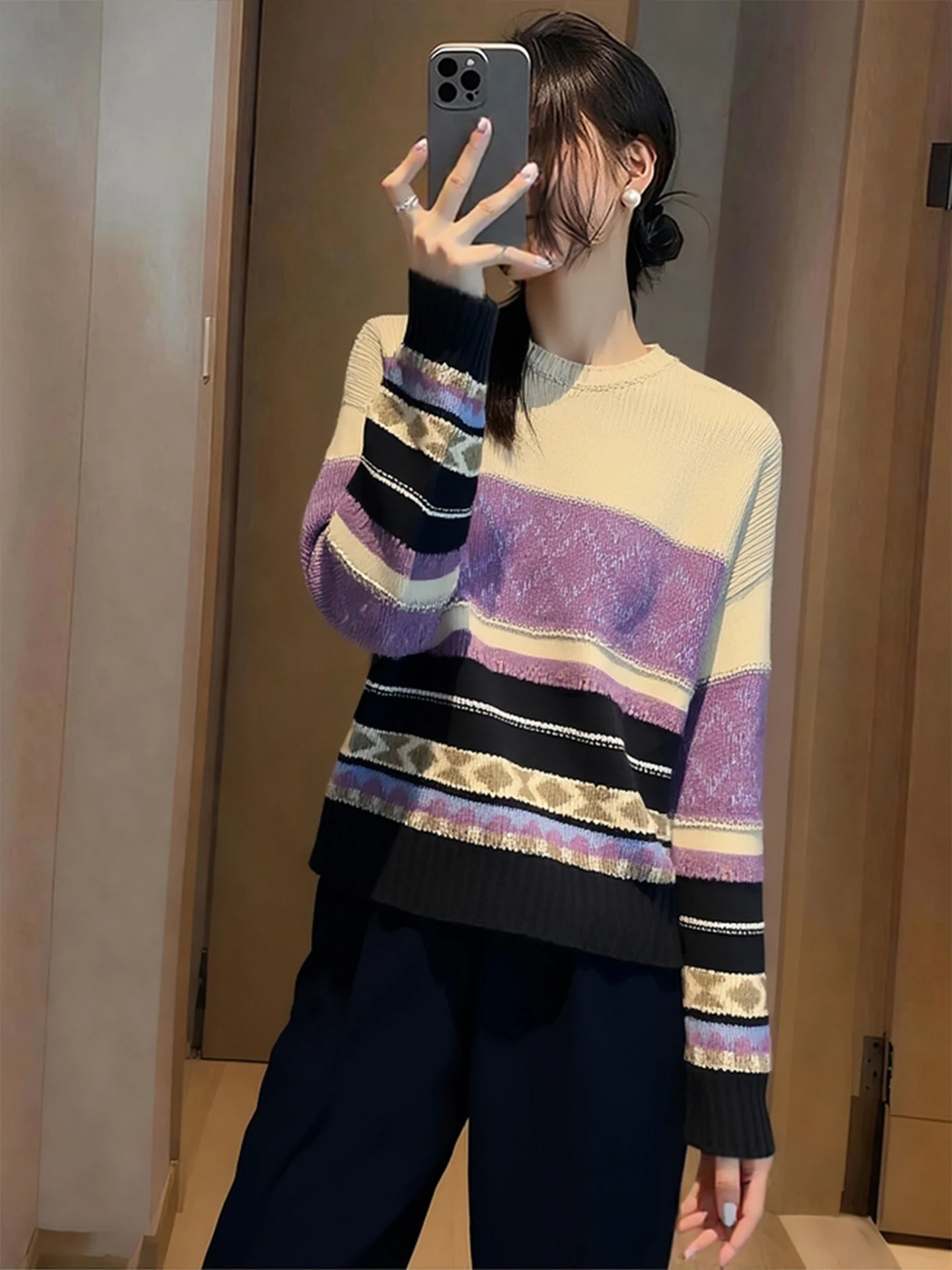 

Winter Vintage High-End Feeling Color Blo Striped Knitwear Soft Wool Long Sve Casual Loose Base irt Women's Faion