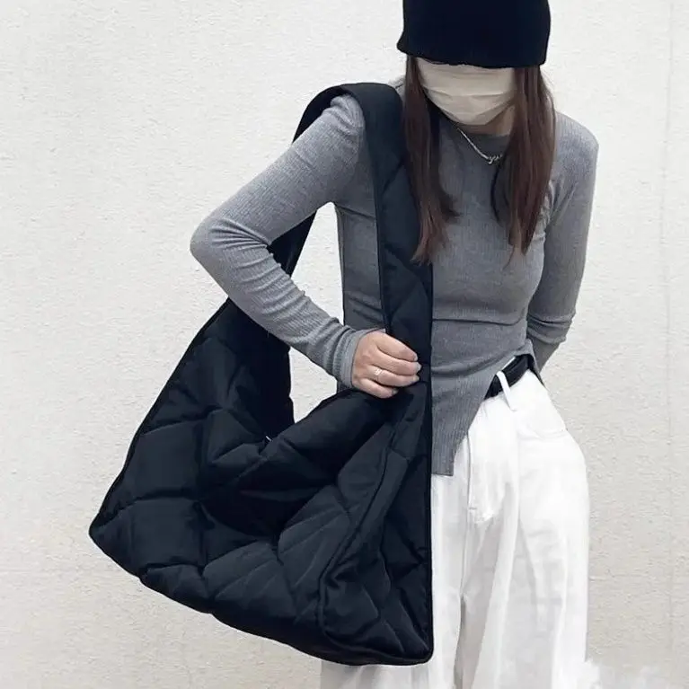 

Large Capacity Autumn/winter 2025 New Bags Versatile Lightweight Fashionable Commuting Shoulder Crossbody Tote Bag
