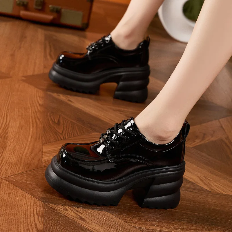 Thick-soled Loafers Women 2025 Autumn and Winter New High-rise Versatile Shoes British Style Sponge Sole Thick Heel Leather Shoe