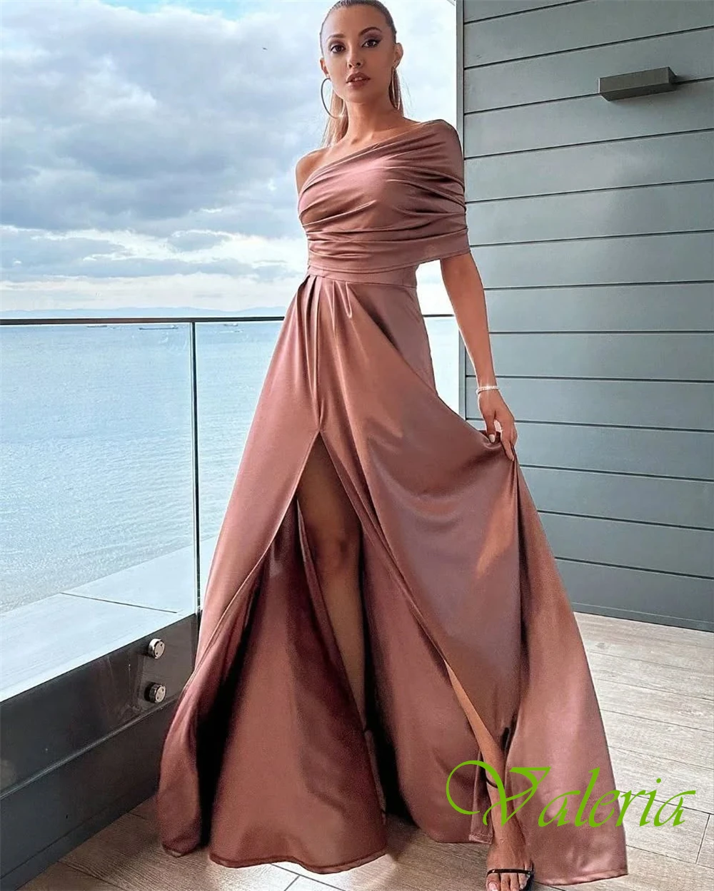Customized Modern Satin One Shoulder Evening Dress Exquisite Front Slit Prom Dress Fashion Sweep Train Special Occasion Gowns