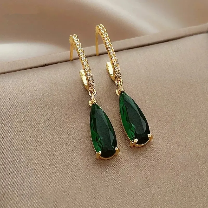 Huitan Pear Green CZ Drop Earrings for Women Temperament Gold Color Ear Hanging Earrings Office Lady\'s Luxury Trendy Jewelry