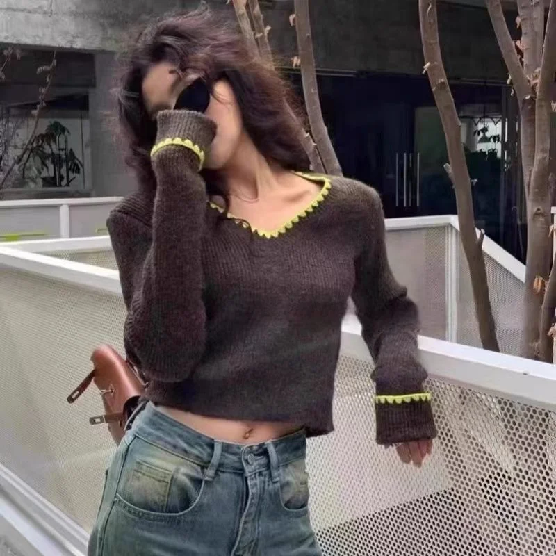 French Elegant Contrast Color V Neck Knitted Sweater Women Autumn Winter Slim Fit Retro Base Layer