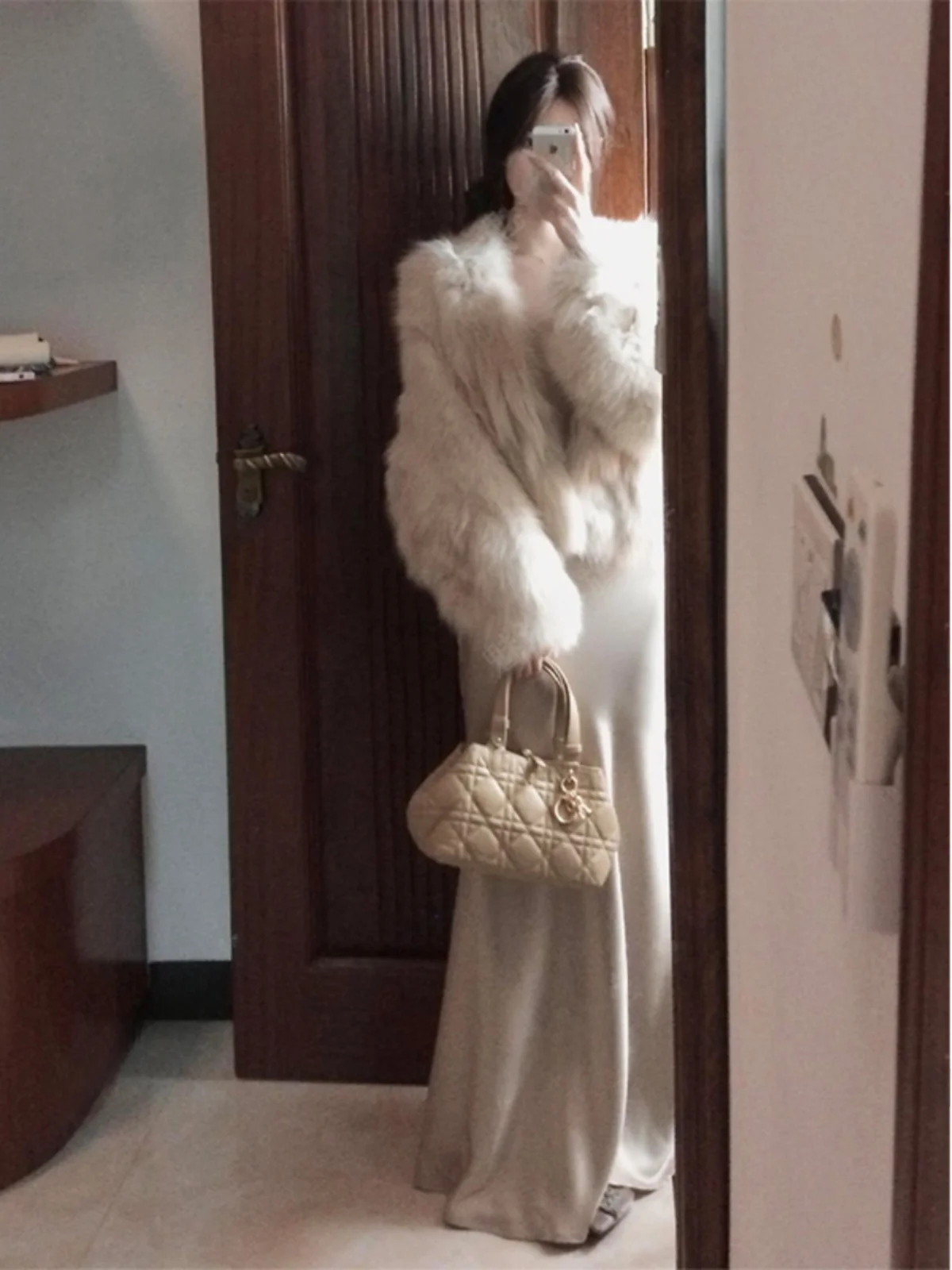 

Korean Style Furry Outerwear Milk Tea Color Celebrity Atmosphere Sensation Winter Fashionable Environmental Protection Fur Top