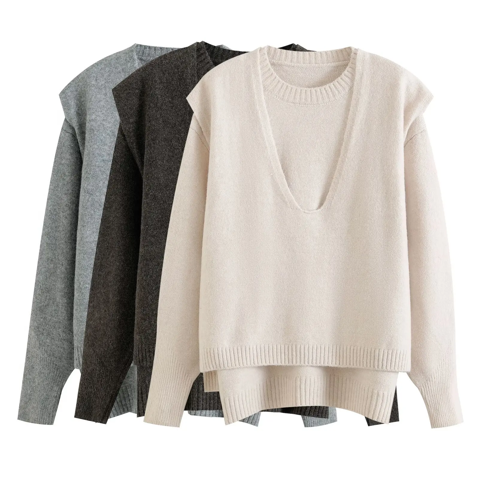 

Chic two-piece sweater set. Master layered styling with this versatile & effortlessly trendy ensemble.