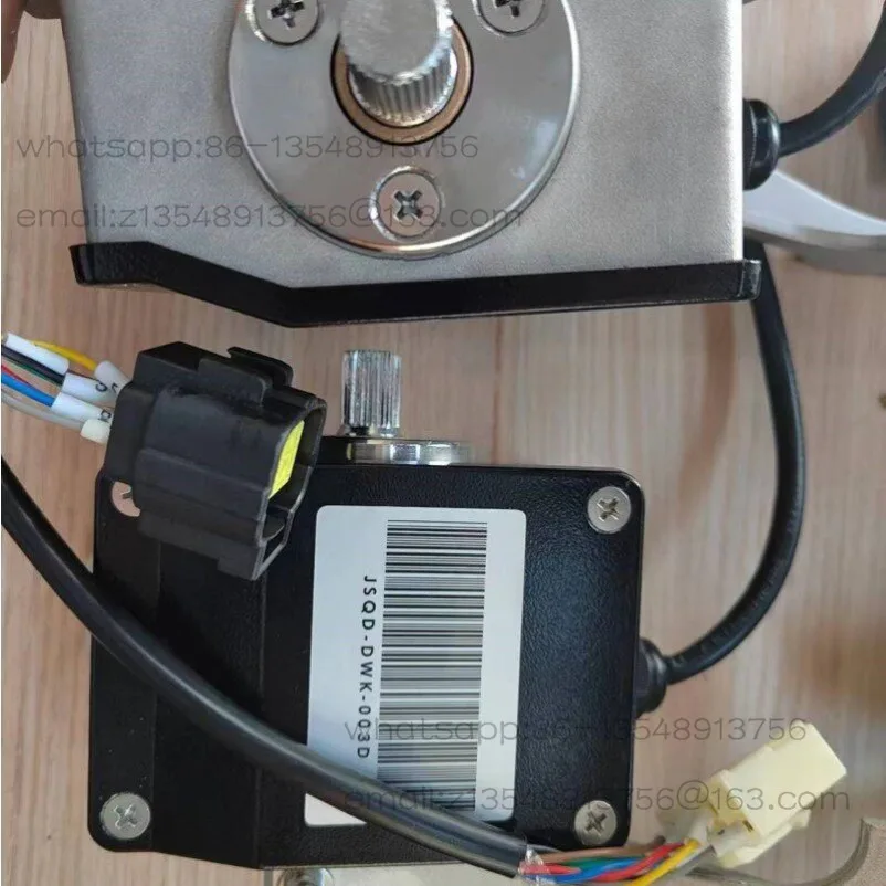 accelerateur-pour-chariot-elevateur-electrique-8-fils-1-15-tonne-pedale-d'accelerateur-jsqd-124-001