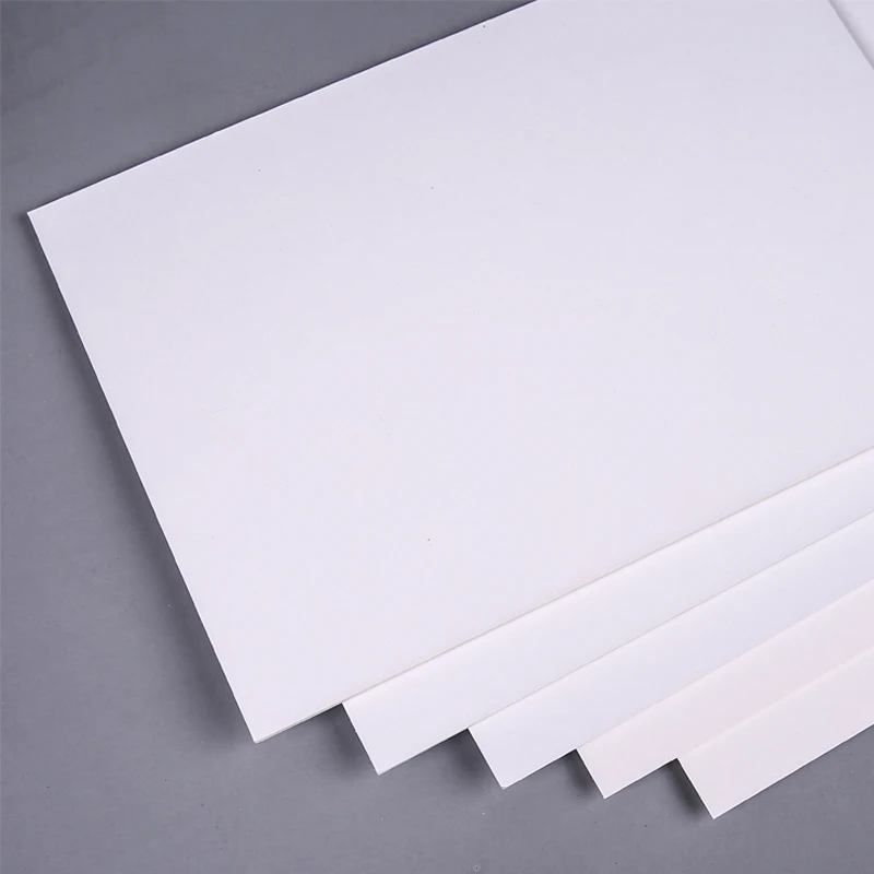 Cartone bianco, cartone bianco bifacciale, artigianato fai-da-te, cartoncino da imballaggio Modelli, carte e rivestimenti fai-da-te