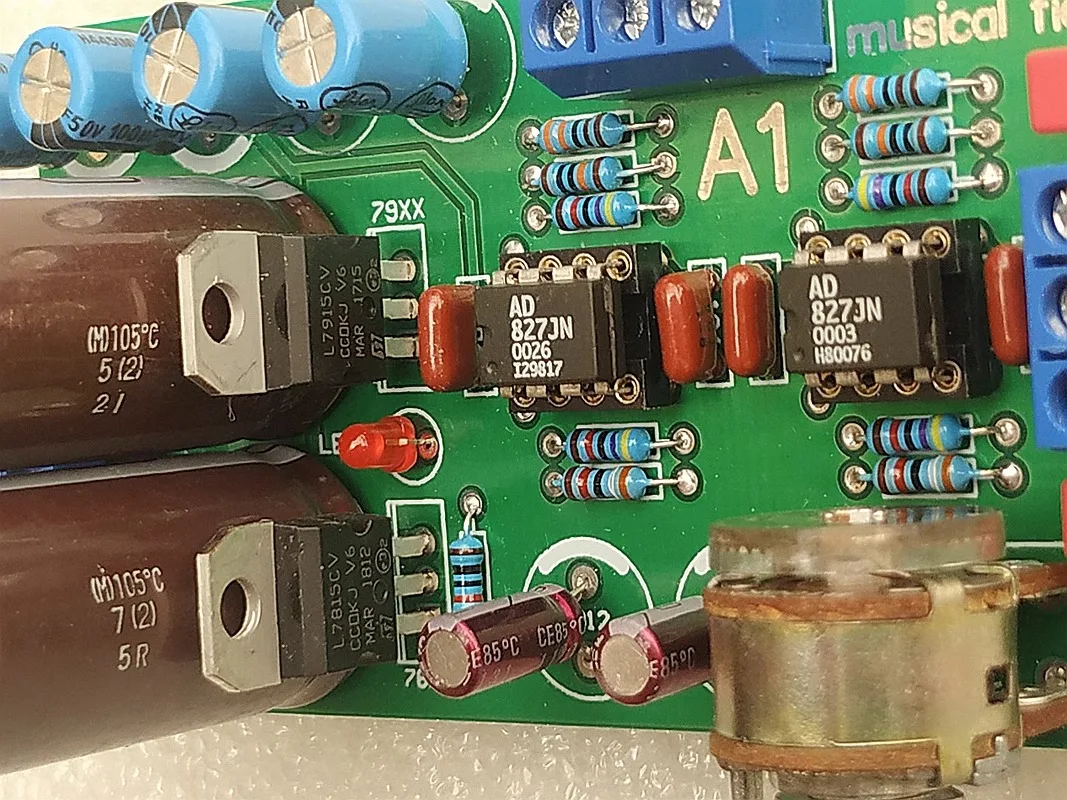 Предусилитель Music A1 AD827/OPA2604/MJSE02