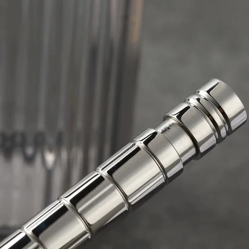 YAQI 303 الفولاذ المقاوم للصدأ 303 الفولاذ المقاوم للصدأ الرجال سلامة الحلاقة مقبض موضة بسيطة الحلاقة ملحق للرجال تنظيف الوجه اللحية