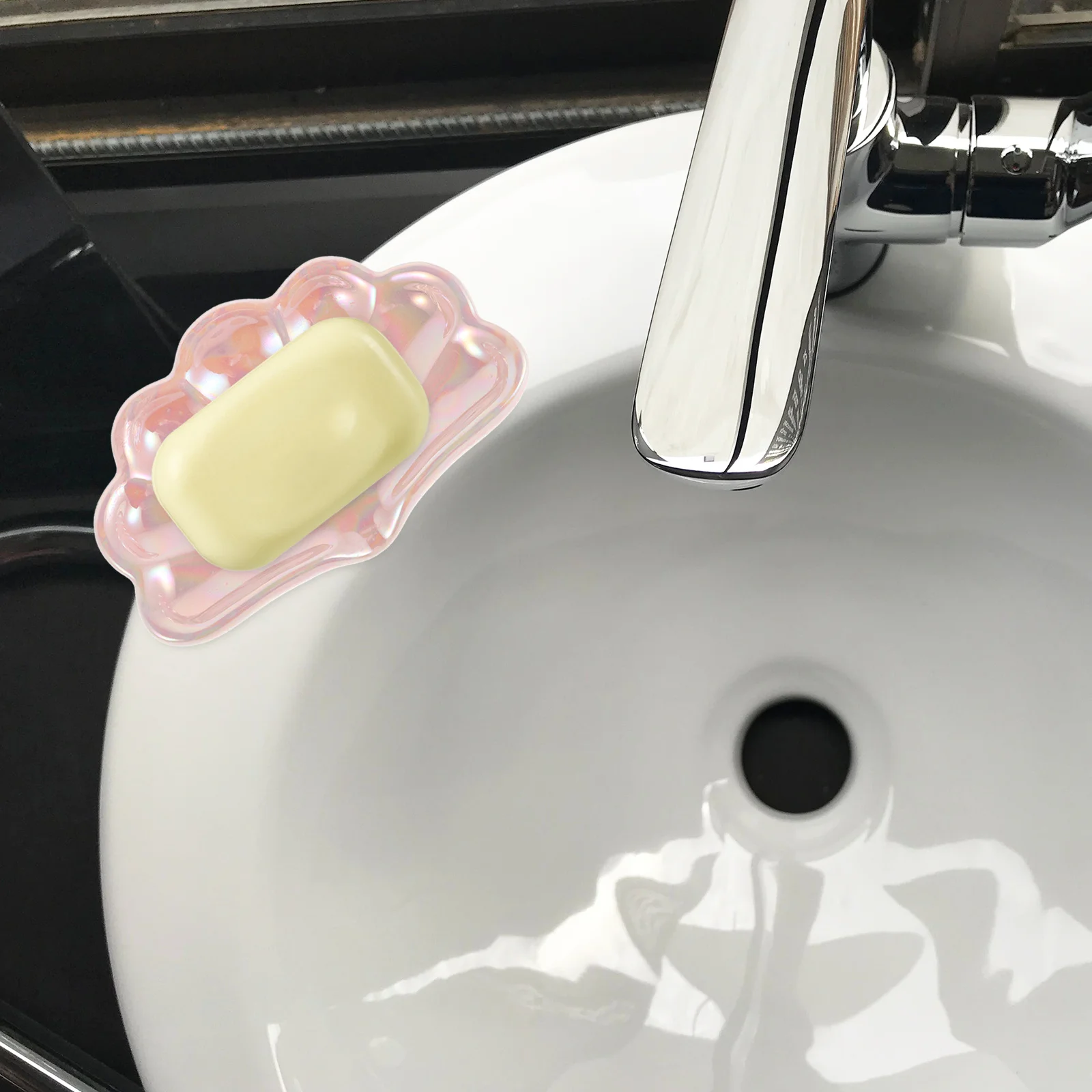 

Shell Ceramic Soap Dish Self Draining Holder Bathroom Tray Organizer Decorative Jewelry Plate for Rings Earrings Storage