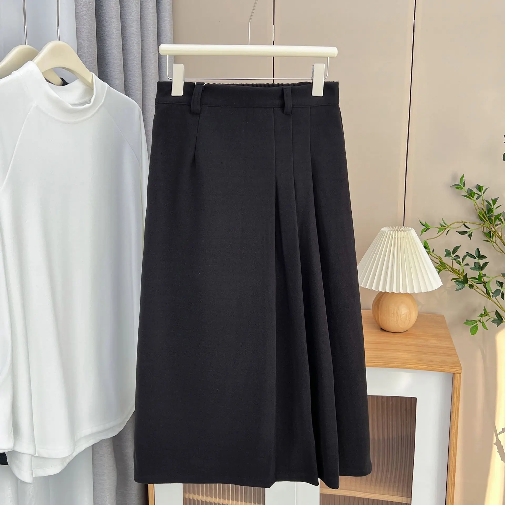 Autumn And Winter 100KG Fashion Pleated Woolen Skirt Plus Size Women\'s Black A-line Skirt 1942