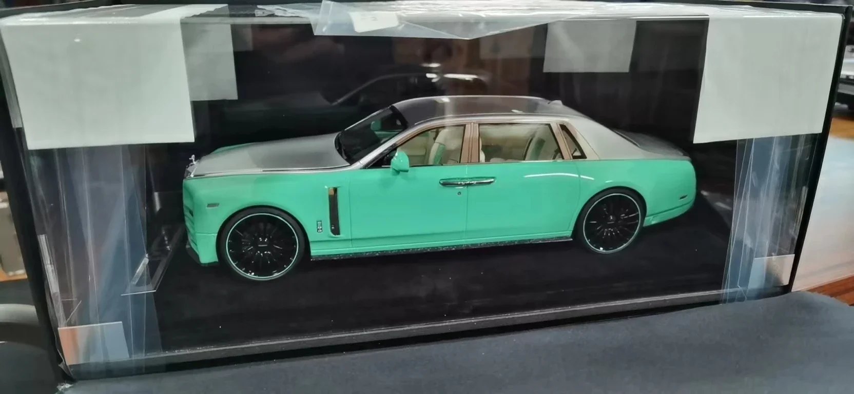 

1/18 Mansory For Rolls Royce Phantom VIII, литая под давлением модель автомобиля из смолы, подарок, синие, серебряные игрушки, коллекция хобби, демонстрационные украшения