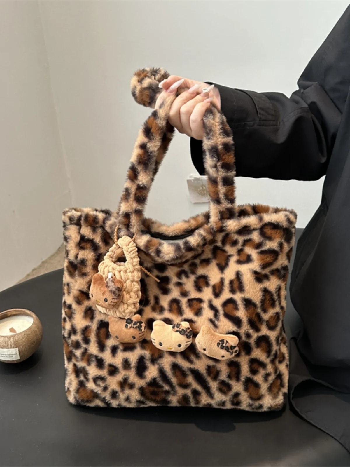 nova-bolsa-tote-estampada-de-leopardo-2025-bolsa-casual-feminina-para-o-dia-a-dia-alca-Unica-alca-macia-forro-de-polieste