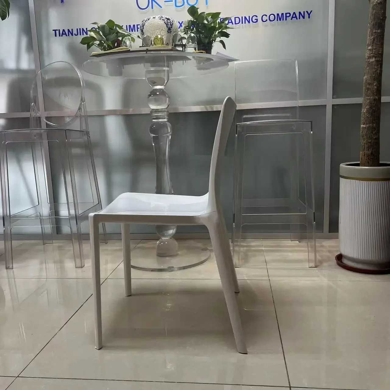 

'Wholesale modern furniture white pp plastic outdoor garden design dining room wedding tables and event hotel chairs for sale