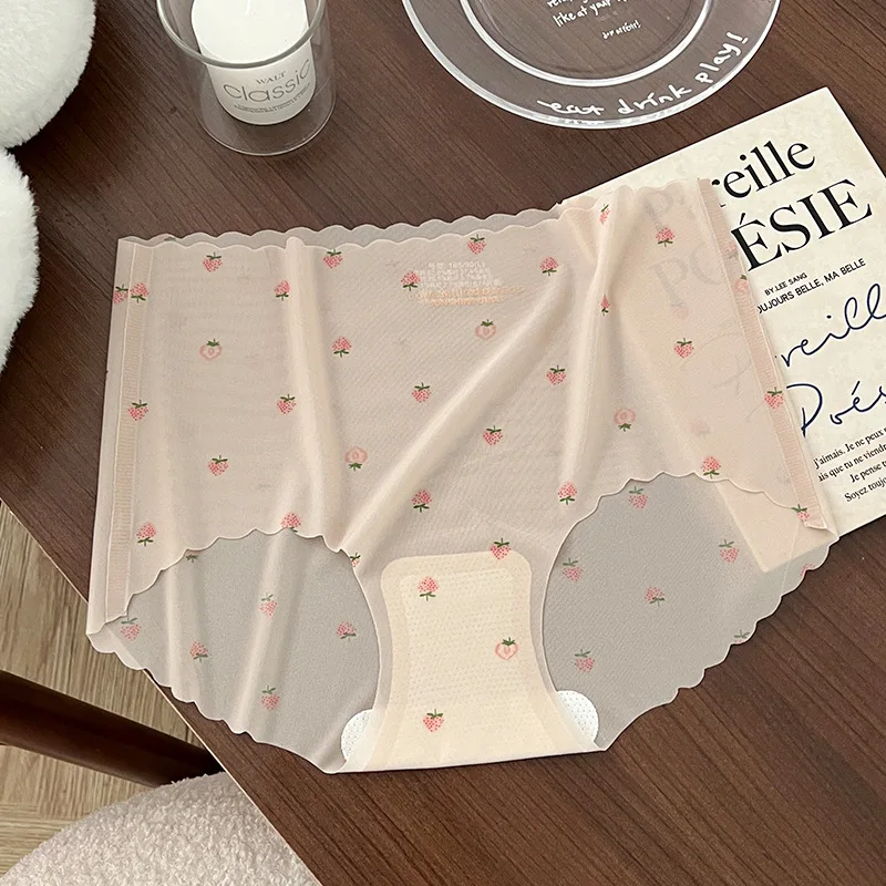 Semi-transparent ice silk underwear women's nudity 7A mulberry  bacteriostatic skin-friendly pants one-piece mid-waist briefs