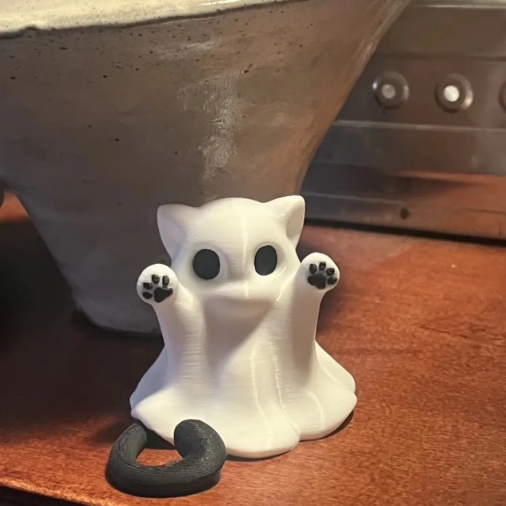 Mini Cat Ghost Decorative Item- A Small Tabletop Decoration Suitable for Home Use Suitable As A Gift