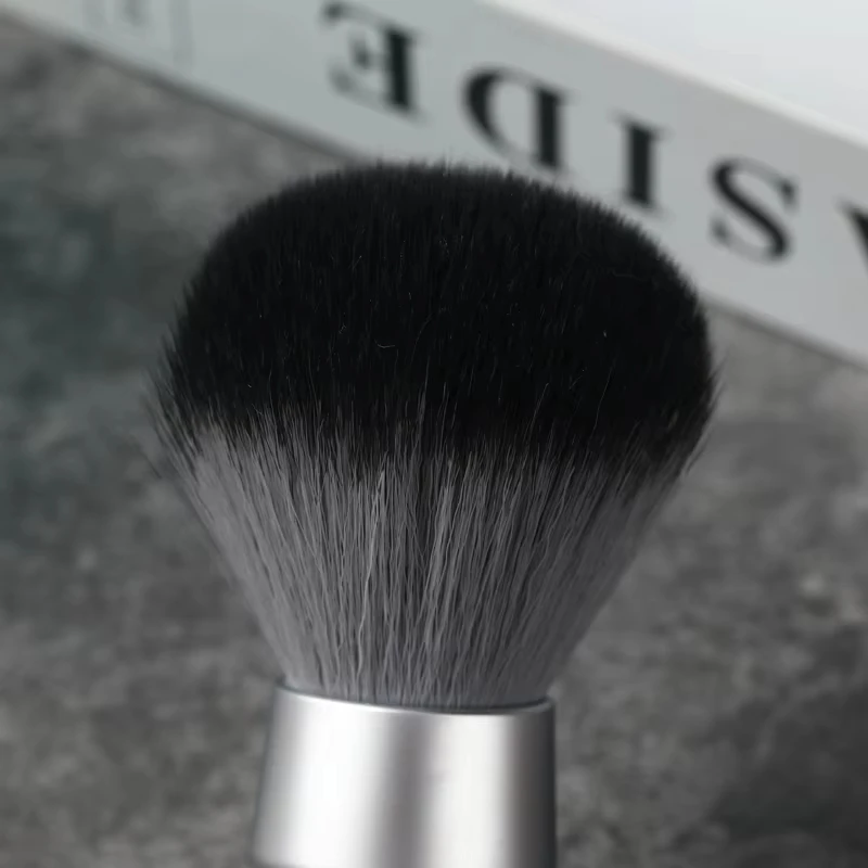 YAQI Heavy Metal Sense Of Technology Ручка Деревянный волк Синтетические волосы Щетка для смокинга с узлом Новая портативная дорожная кисть для влажного бритья