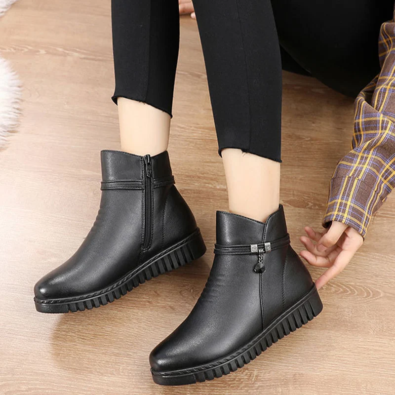 

Winter Shoes Women Wedge Heels Snow Boots Pure Black Warm Plush Ladies Ankle Boots Wedges Heel 3cm Plus Size 42 D721
