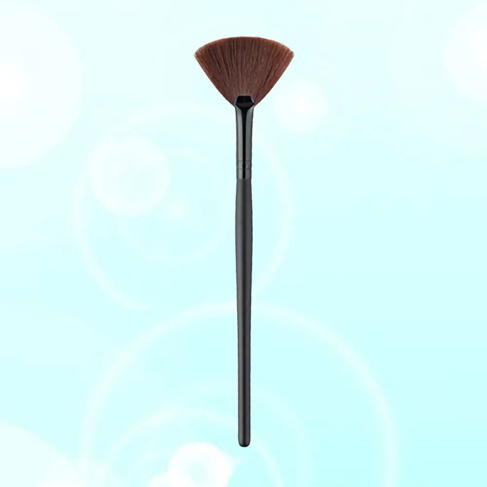 

High Quality Makeup Brush Flame Shaped Blush Highlighter Soft Bristles Wooden Handle Durable Comfortable Skin Friendly