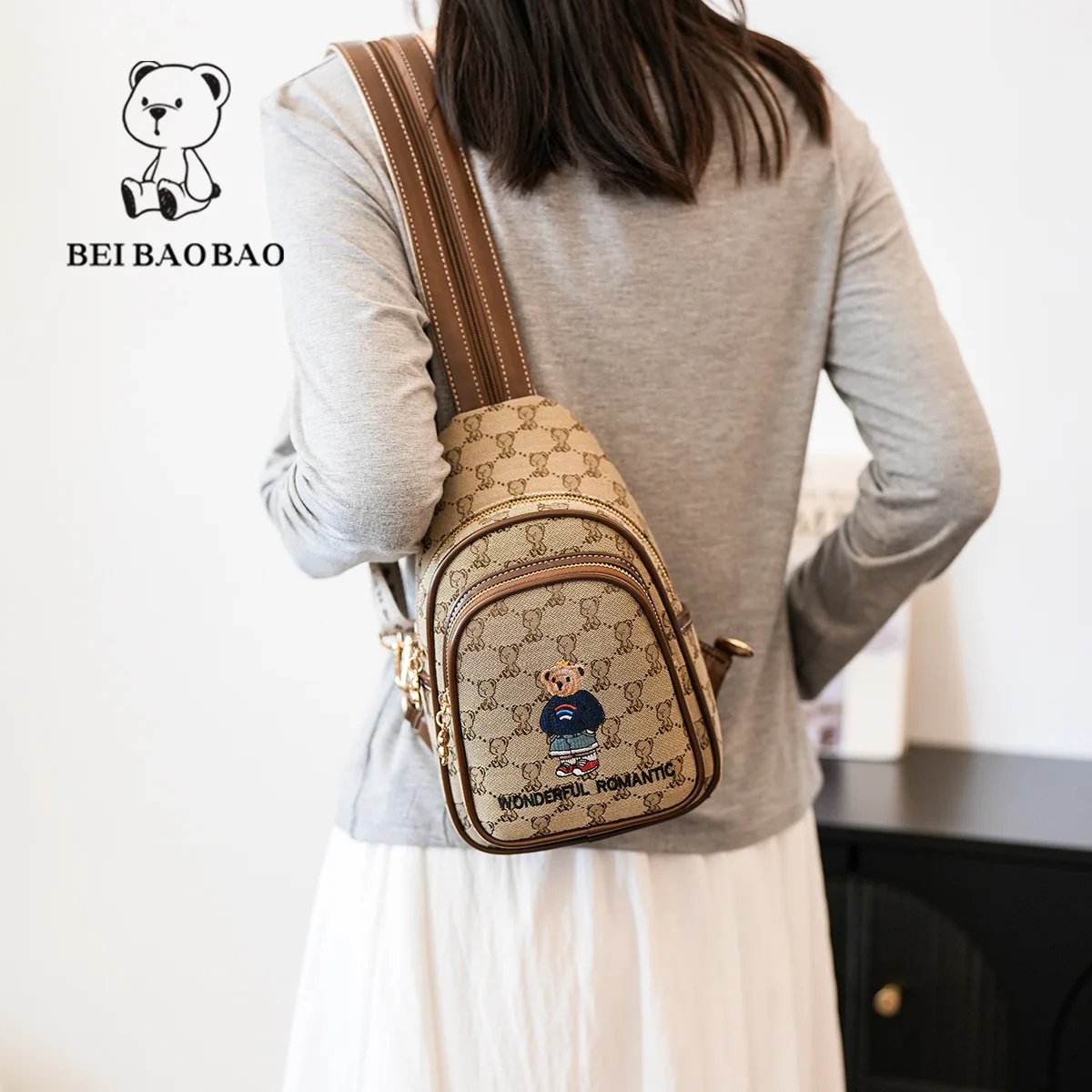 Beibaobao 2024 New Retro Design Fashionable Single Shoulder Crossbody Bag Women\'s Chest Bag Shopping Leisure Backpack