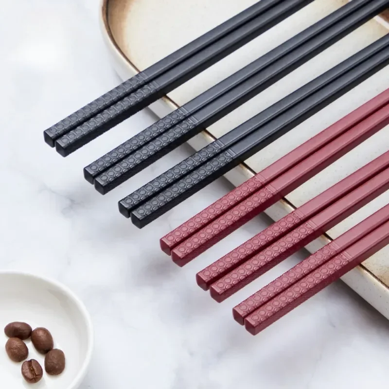 

10 пар палочек для еды, бытовые палочки для еды, кухонные китайские пищевые палочки из пластикового сплава, многоразовые палочки для еды, набор для суши, посуда