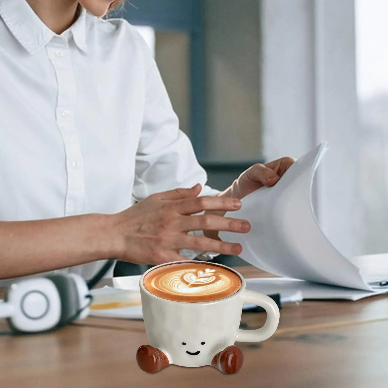 Niedliche Cartoon-Fußbecher in Form eines Keramik-Kaffeetasse, bezauberndes Zuhause, Küche, Trinkgeschirr, Keramik, lustige Kaffeetasse für Kinder und Erwachsene