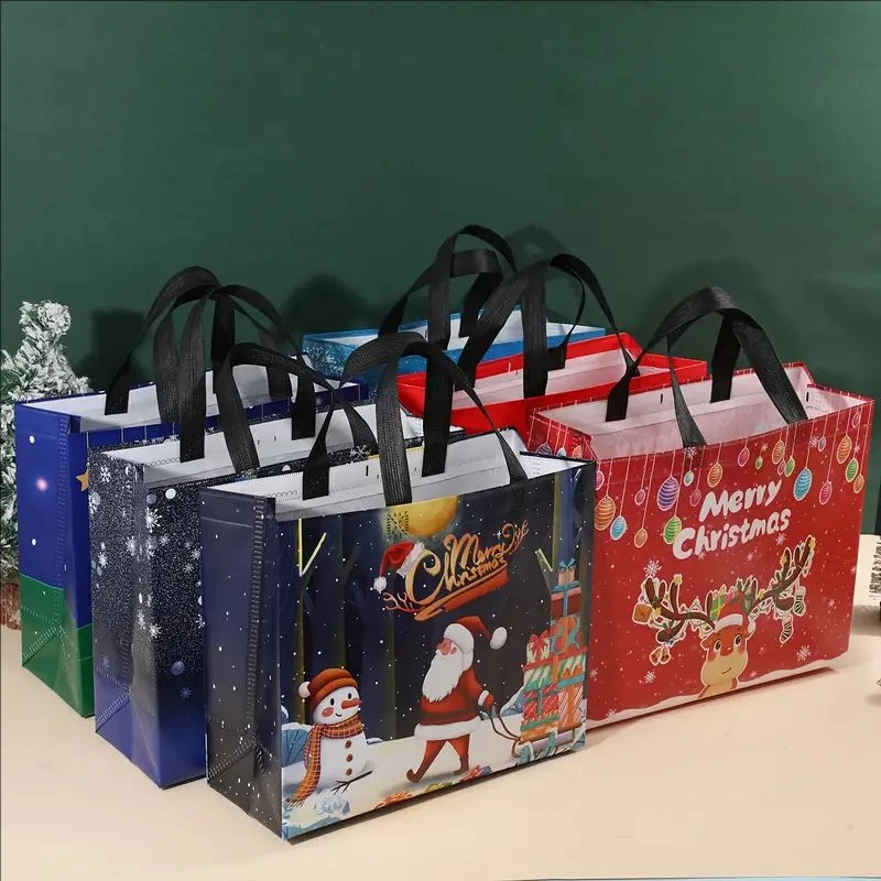 6 large capacity non-woven Christmas gift bags. Santa, elk, snowman, Christmas tree Christmas party goodie bag, Christmas deco