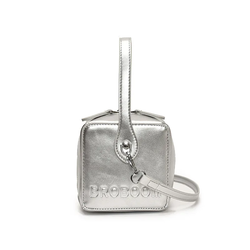 حقيبة يد بيضاء بسيطة للنساء في الصيف حقيبة صغيرة الحجم مع فضي عصري على طراز INS #4