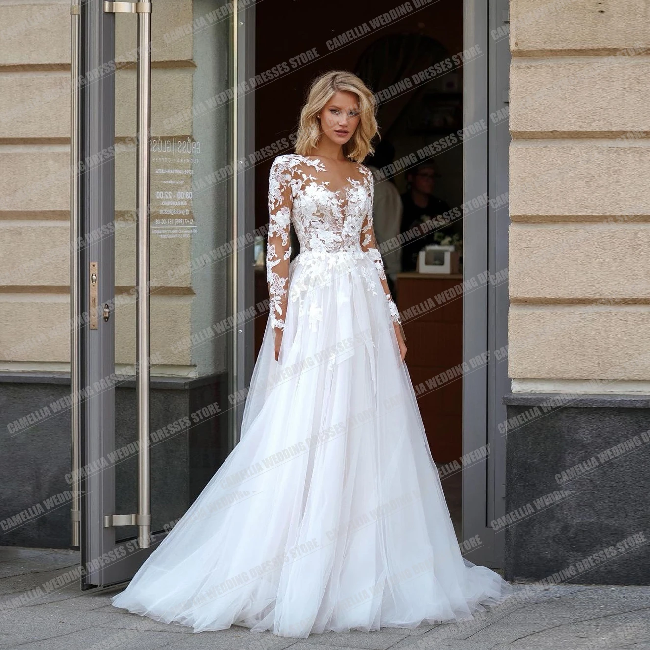 Luxurious BOHO Women's Wedding Dresses Formal A Line Sexy Appliques Tulle Sweetheart Long Sleeve Bridal Gowns Backless Bohemia