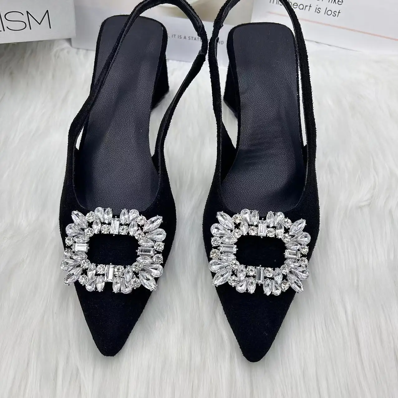 Schuhclips für Hochzeiten – 1 Paar Kristall-Strass-Schnallen für Brautschuhe – Schuhe mit hohen Absätzen und Strass-Schnallen als Accessoire. – Detail 7