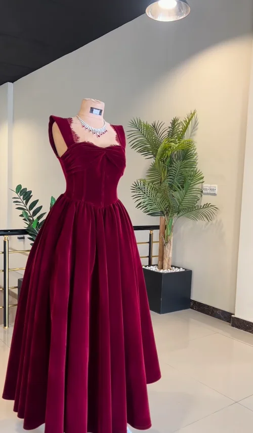 Evening Luxury Party Dresses Dubai Vintage Claret Velvet Formal Occasion Prom Gowns Elegant A-Line Customized أطقم فسات