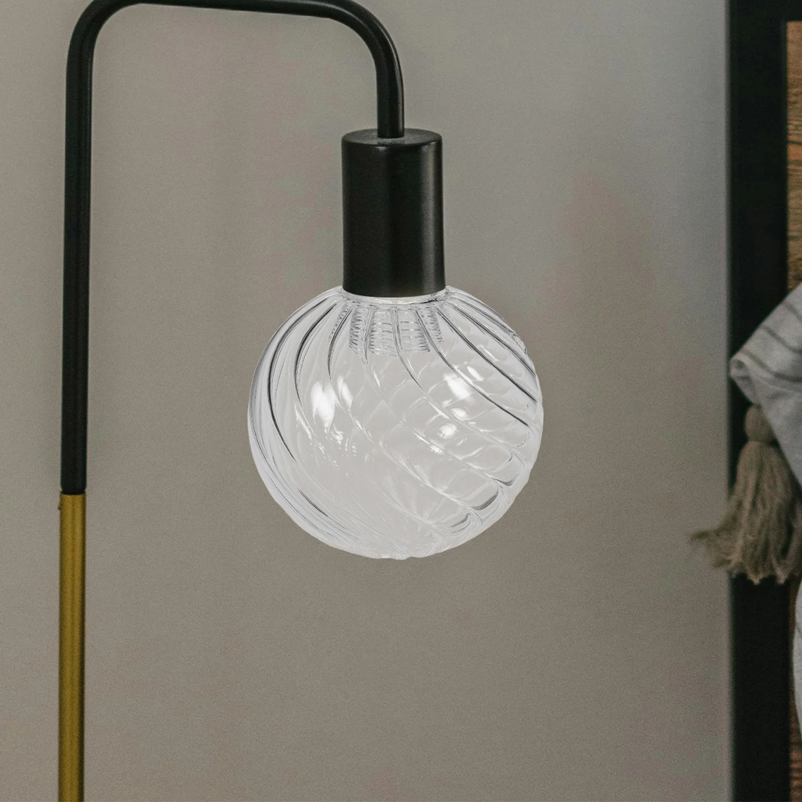 

2Pcs Bubble Glass Globe Lampshade Round Clear Replacement for Pendant Ceiling Light Cover 4 Inch Modern Wall Chandelier