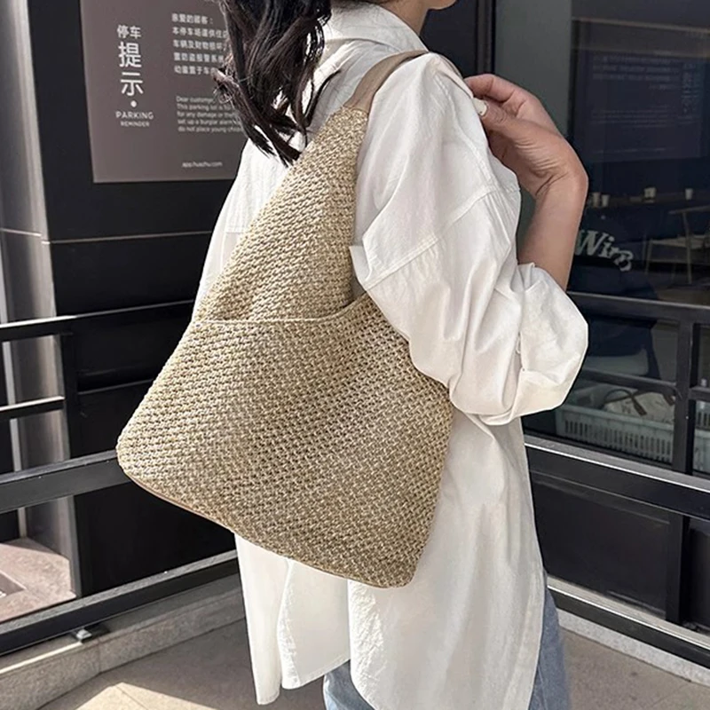 Formeki New Women Handbag Large Straw Casual Tote Bag Hollow Out Outdoor Holiday Beach Bag