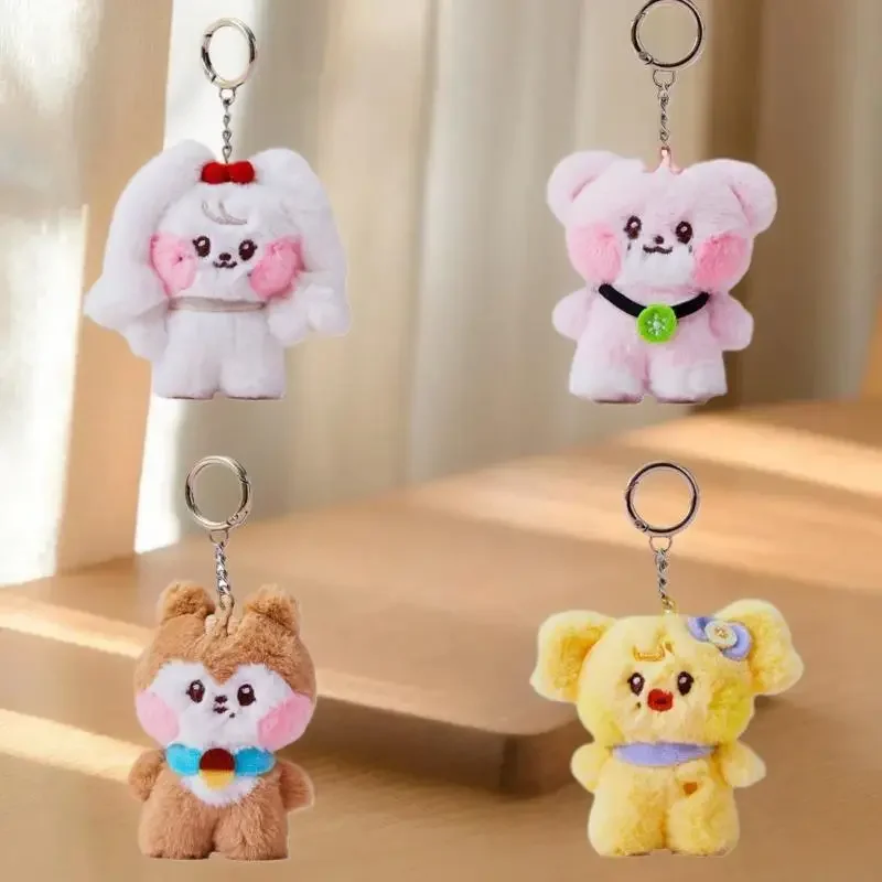 Adorable Plush Doll Keychain of K-pop Girl Group, Bag Charm, Backpack Decoration, Cute Stuffed Toy, Ideal Gift