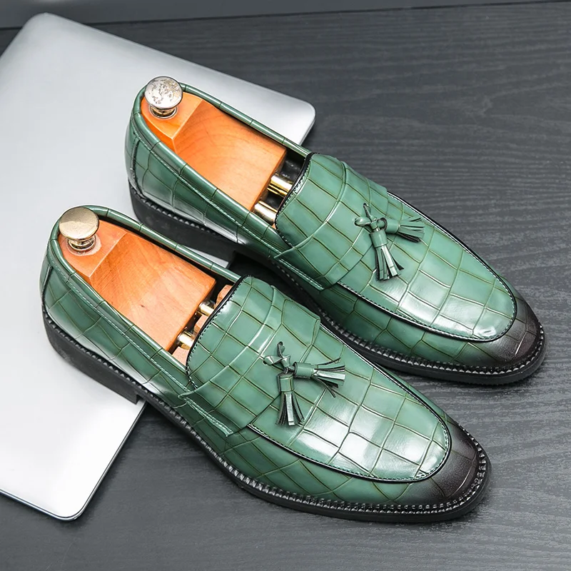 

HKDQ Зеленые мужские лоферы, удобная повседневная деловая обувь без шнуровки, мужская кожаная обувь, классические элегантные мужские модельные туфли с острым носком