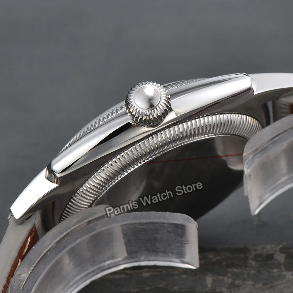 38 มม.สีเงินสแตนเลสสตีล 5ATM กันน้ํานาฬิกาผู้ชาย