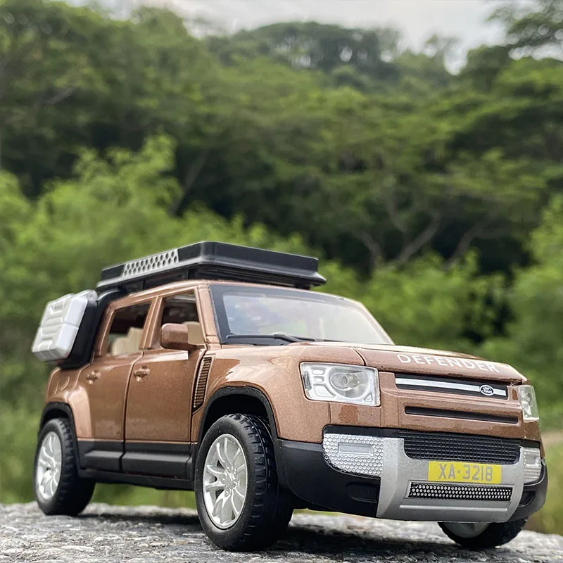 1:32 Land Rover Defender SUV Alloy Car Model Diecast & Toy Off-road Vehicle Metal Car Model High Simulation Collection Gift
