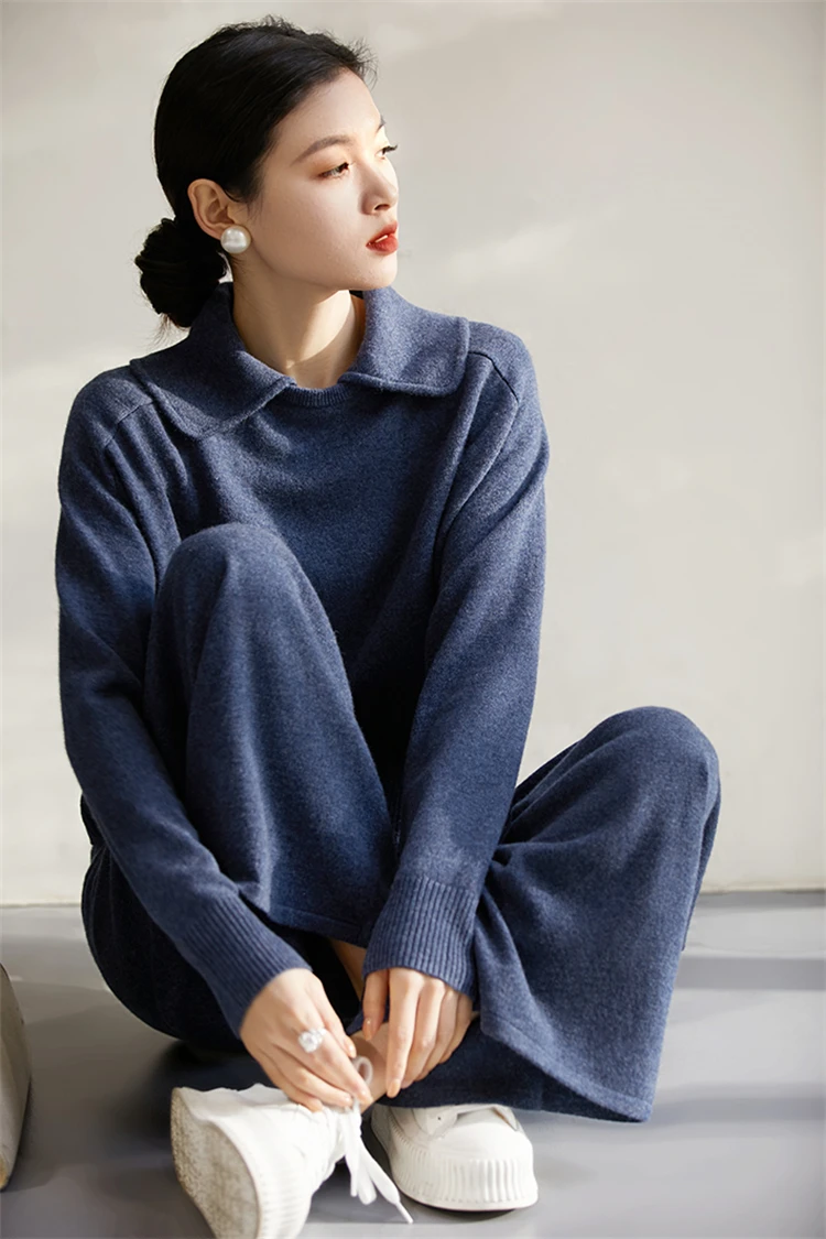 Incorporate French Chic into the daily Italian M.ORO cashmere sweater/trousers suit with large lapels.